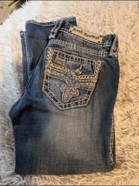 Rock Revival Cropped Easy Capris